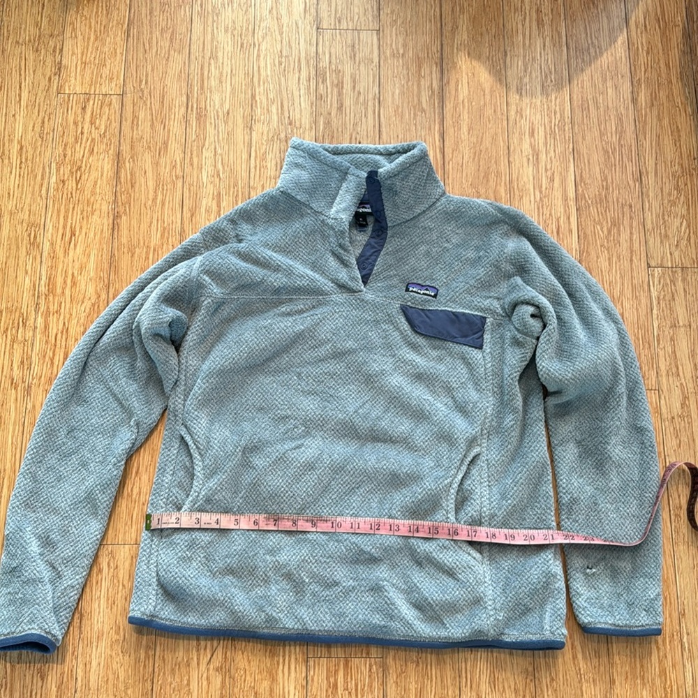 Patagonia grey sweater